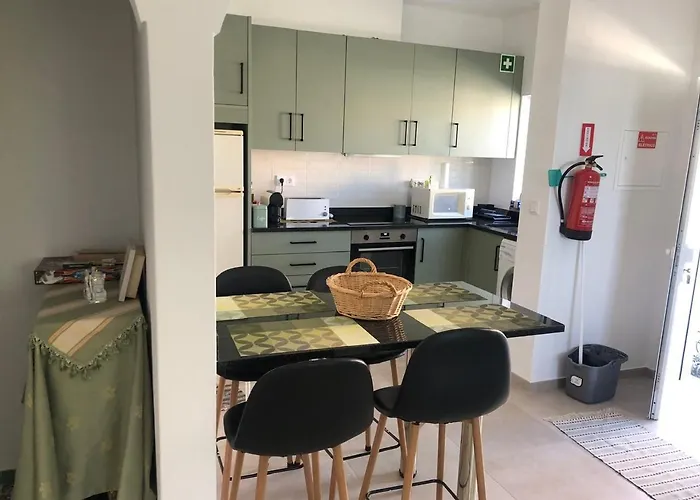 別荘 Vivenda Azul モンシケ